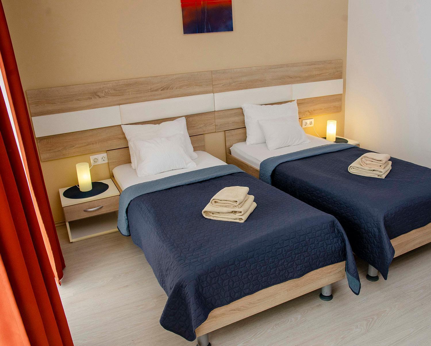 Hotel Pallone Balatonfured Ngoại thất bức ảnh